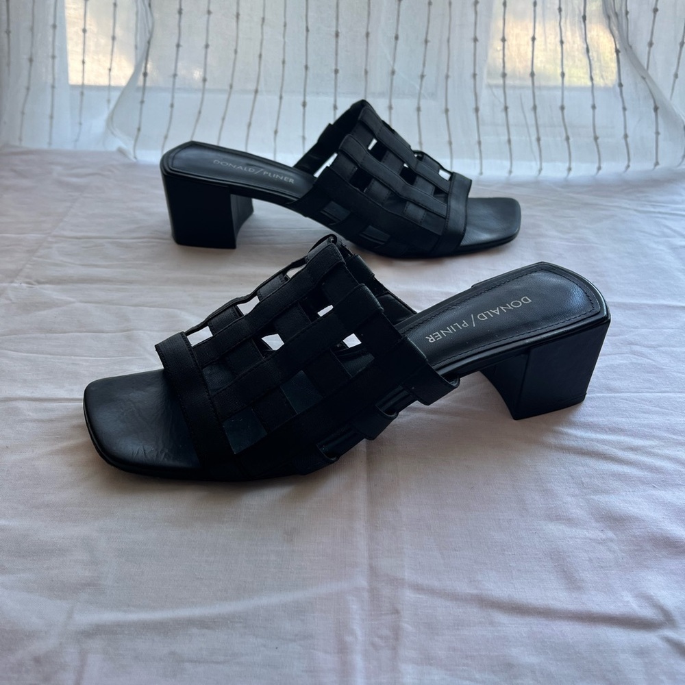 Donald J. Pliner Black Woven Mules
